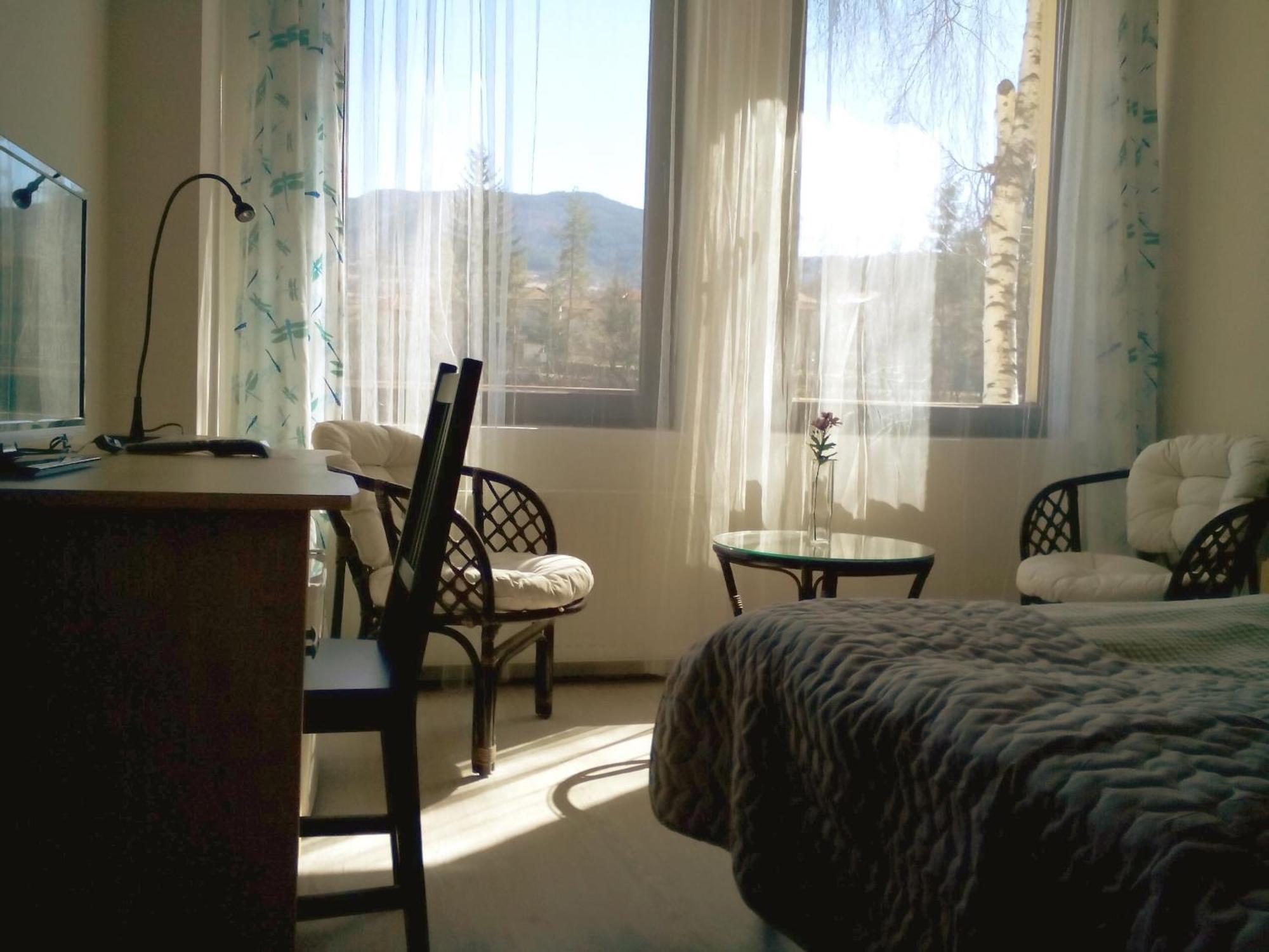 Hotel Hinovi Hvoyna Rom bilde