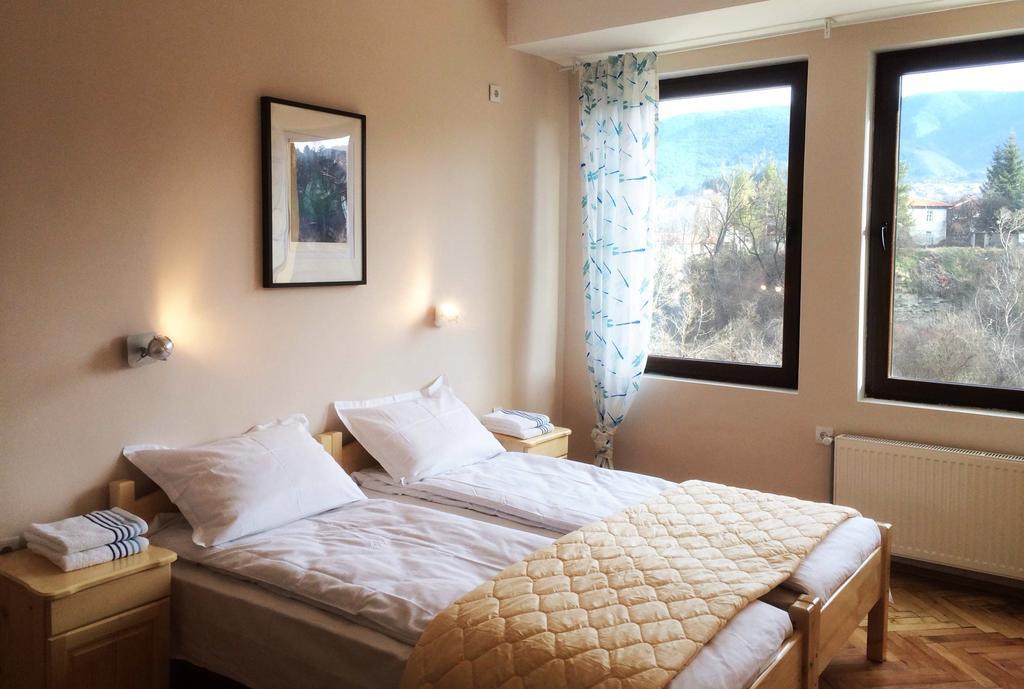Hotel Hinovi Hvoyna Rom bilde